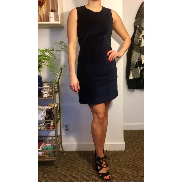 NEW Gap Velvet Shift Dress with Pockets - Picture 2 of 5